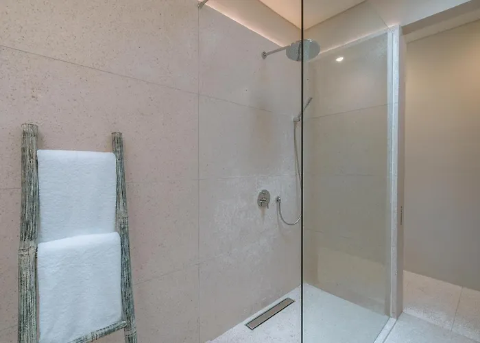 Vesna Townhouse - Stylish Hi-end Townhouse Canggu (Bali)