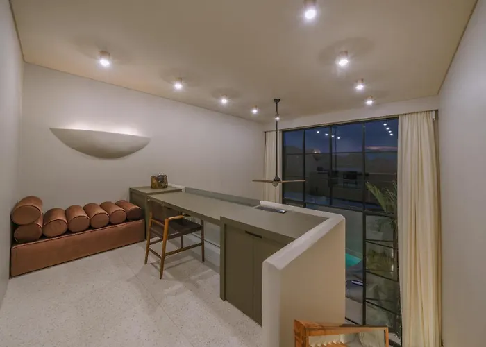 Vesna Townhouse - Stylish Hi-end Townhouse Villa *
