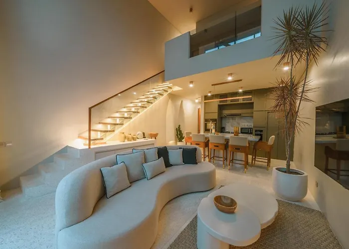 Vesna Townhouse - Stylish Hi-end Townhouse Villa Canggu (Bali)