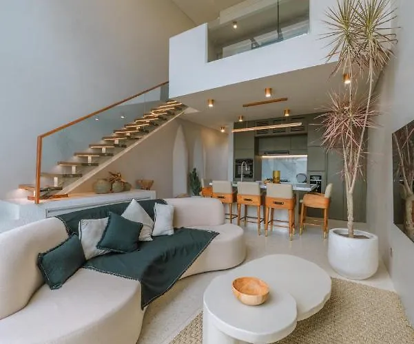 Vesna Townhouse - Stylish Hi-end Townhouse Villa Canggu (Bali)