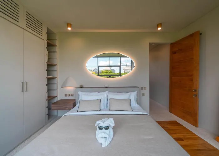 Vesna Townhouse - Stylish Hi-end Townhouse Villa Canggu (Bali)