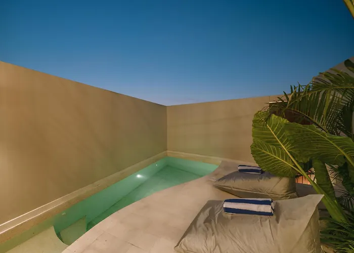 Vesna Townhouse - Stylish Hi-end Townhouse Villa