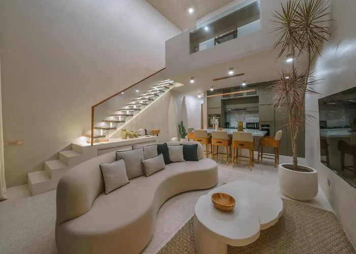 Vesna Townhouse - Stylish Hi-end Townhouse *